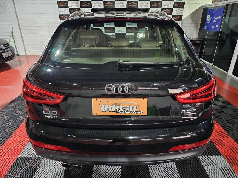 AUDI - Q3 - 2014/2015 - Preta - R$ 91.900,00