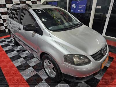 VOLKSWAGEN - SPACEFOX - 2007/2007 - Prata - R$ 29.900,00