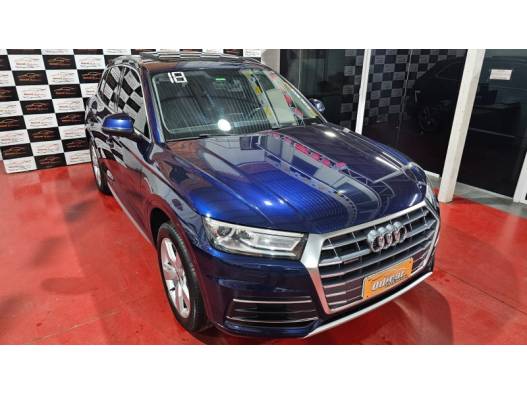 AUDI - Q5 - 2017/2018 - Azul - Sob Consulta