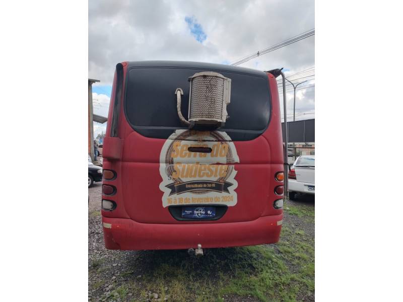 MARCOPOLO - SENIOR - 2000/2000 - Vermelha - R$ 165.000,00