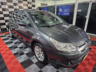 CITROËN - C4 - 2012/2013 - Cinza - R$ 30.900,00
