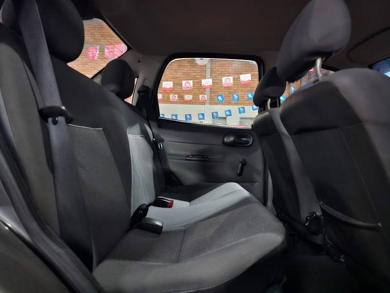 CHEVROLET - CLASSIC - 2014/2015 - Cinza - R$ 34.900,00