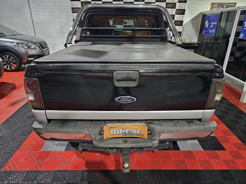 FORD - RANGER - 2006/2007 - Preta - R$ 57.900,00