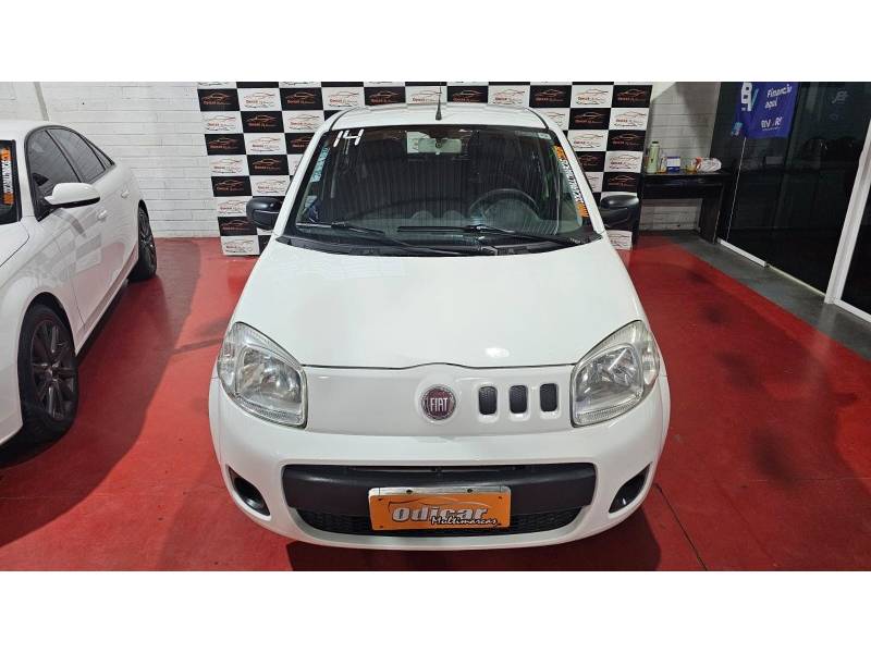 FIAT - UNO - 2013/2014 - Branca - R$ 34.900,00