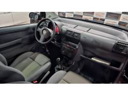 VOLKSWAGEN - FOX - 2007/2008 - Preta - R$ 20.900,00