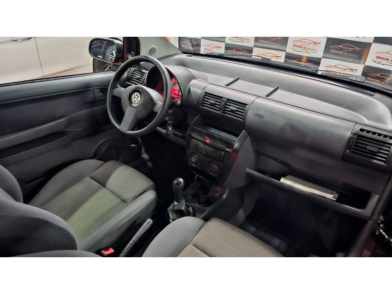VOLKSWAGEN - FOX - 2007/2008 - Preta - R$ 20.900,00