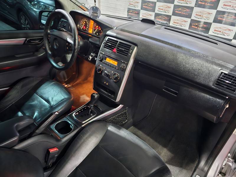 MERCEDES-BENZ - B 200 - 2008/2009 - Prata - R$ 39.900,00