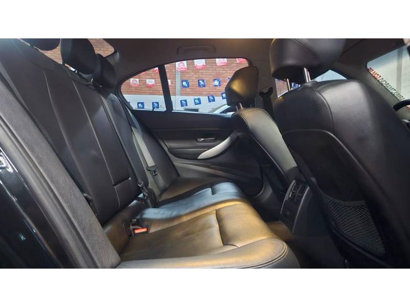 BMW - 328I - 2013/2013 - Preta - R$ 102.900,00