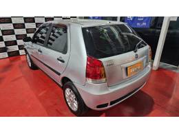 FIAT - PALIO - 2005/2006 - Prata - R$ 25.900,00
