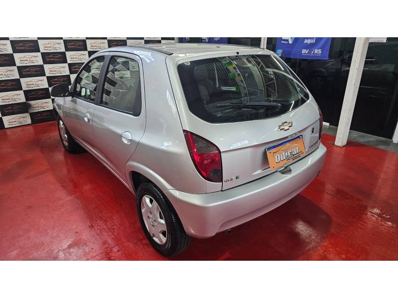 CHEVROLET - CELTA - 2013/2014 - Prata - R$ 34.900,00