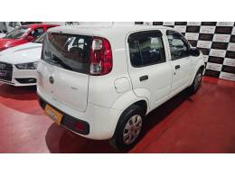 FIAT - UNO - 2013/2014 - Branca - R$ 34.900,00