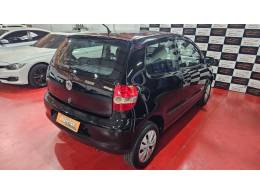 VOLKSWAGEN - FOX - 2007/2008 - Preta - R$ 20.900,00
