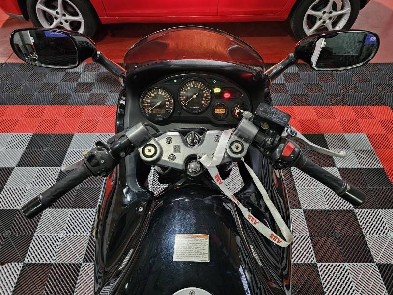 SUZUKI - GSX - 2008/2008 - Preta - R$ 25.900,00