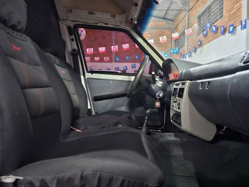 FIAT - FIORINO - 2007/2008 - Branca - R$ 31.900,00