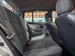 RENAULT - CLIO - 2010/2011 - Prata - R$ 22.900,00