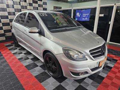 MERCEDES-BENZ - B 200 - 2008/2009 - Prata - R$ 39.900,00