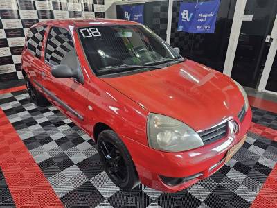RENAULT - CLIO - 2007/2008 - Vermelha - R$ 17.900,00