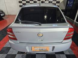 CHEVROLET - ASTRA - 2005/2005 - Prata - R$ 23.900,00